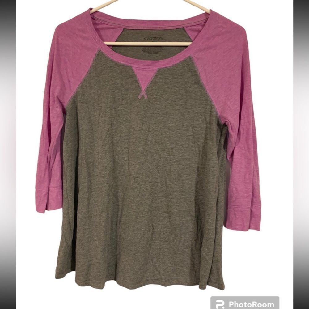 Xhilaration Medium Grey and Purple Pajama Top‎